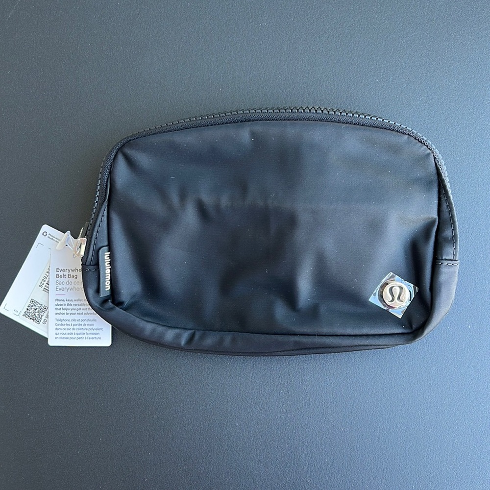 NWT Lululemon Black Belt Bag